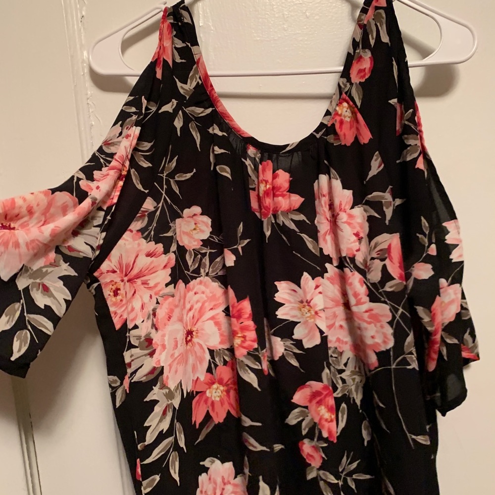 Floral top